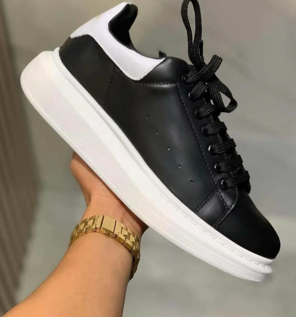 Tênis Alexander Mcqueen Black White